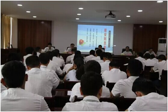 “8.4事故”警示教育系列活动之二：前事不忘，后事之师